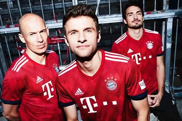 Das neue FC Bayern Trikot ist verfügbar